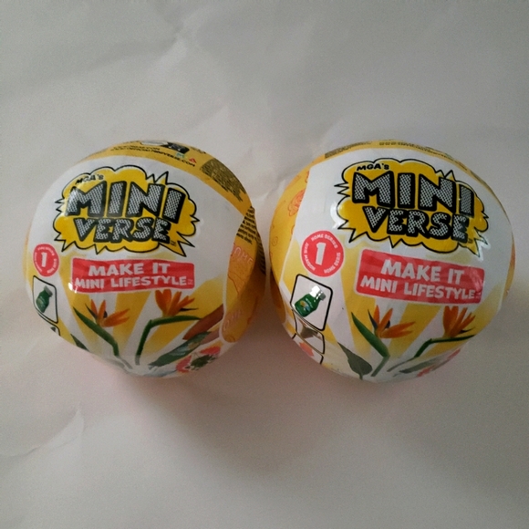 MGAs Mini Verse Make It Mini Lifestyle Lot of 2 Home Series 1 Toy - Picture 1 of 11